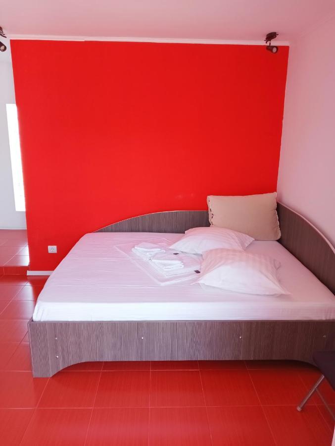 דירות Două Mai Casa Flor מראה חיצוני תמונה